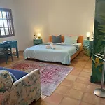 Vila Spacious With Pool And Fireplace Roquebrune-sur Argens