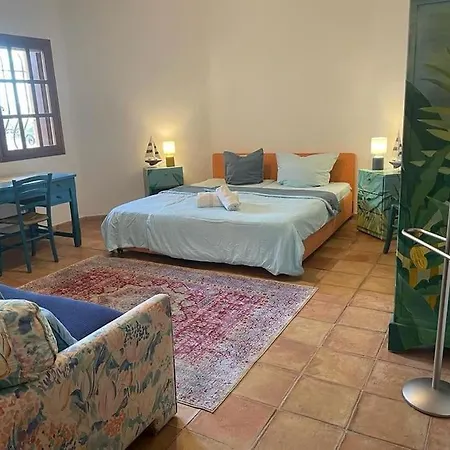 Villa Spacious With Pool And Fireplace Roquebrune-sur Argens