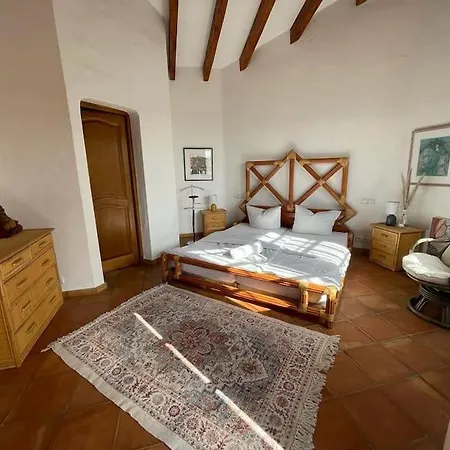 Spacious With Pool And Fireplace 로크부른수르알젠스