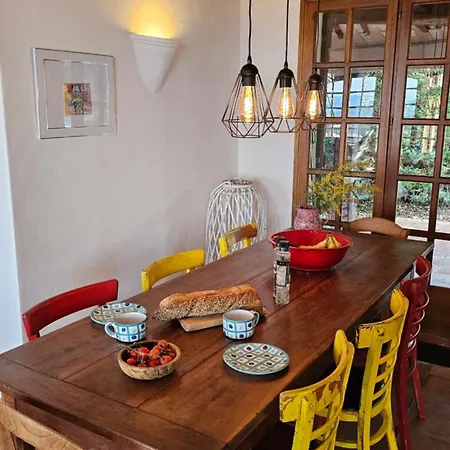 Spacious With Pool And Fireplace Roquebrune-sur Argens